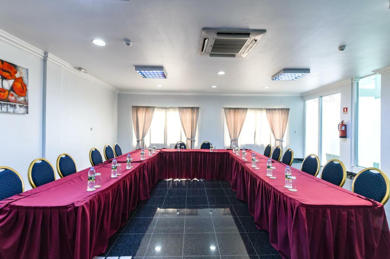 Hotel Florenca Luanda Exterior photo