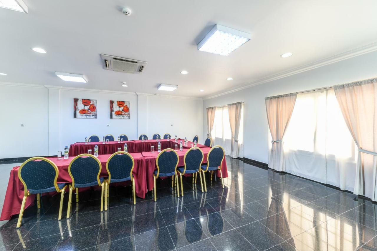 Hotel Florenca Luanda Exterior photo